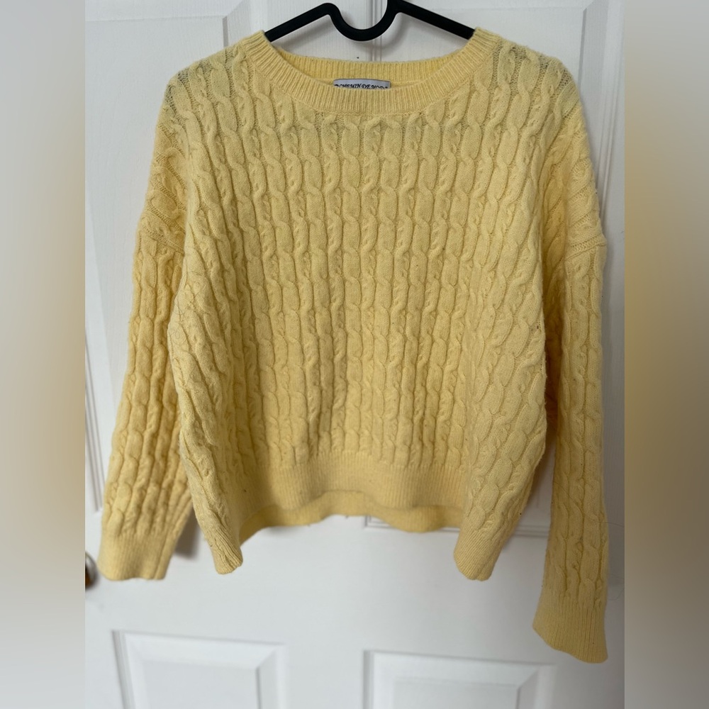 Yellow Chick Sweater, Keeps You Warm, In Good Condition, Size M